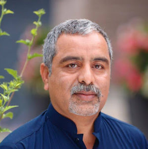 Meet your Posher, Aziz